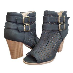 💥203 Brash Cutout Peep Toe Block Heel Ankle Bootie